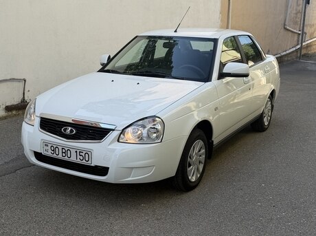 LADA (VAZ) Priora 2017