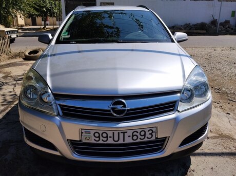 Opel Astra 2009