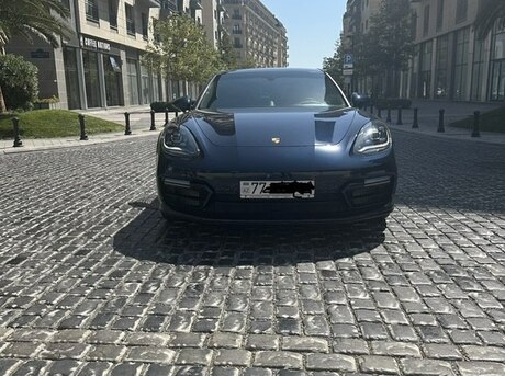 Porsche Panamera 4 E-Hybrid 2022