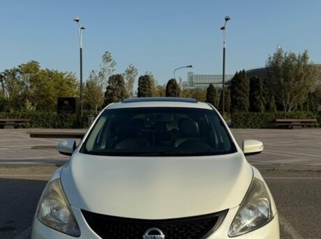 Nissan Tiida 2013