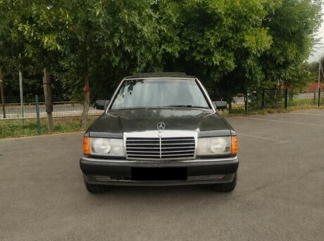 Mercedes 190 1990