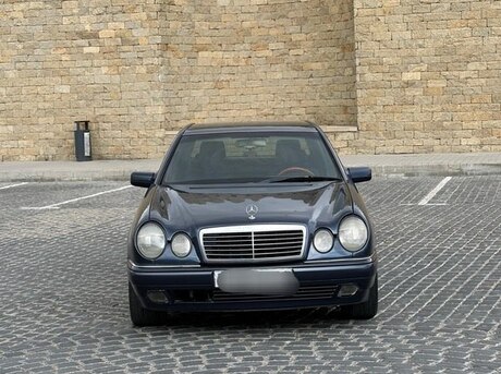 Mercedes E 230 1996