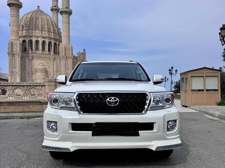 Toyota Land Cruiser 2012