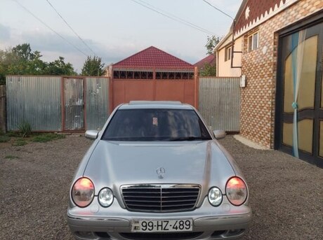 Mercedes E 280 2001