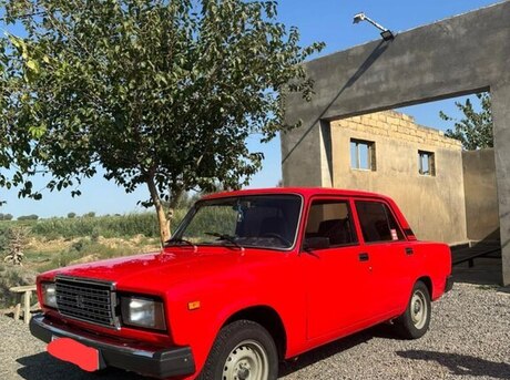LADA (VAZ) 2107 2001