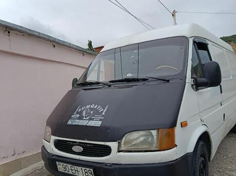 Ford Transit 2000
