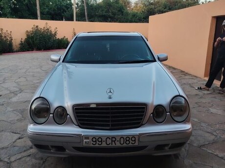 Mercedes E 240 2001