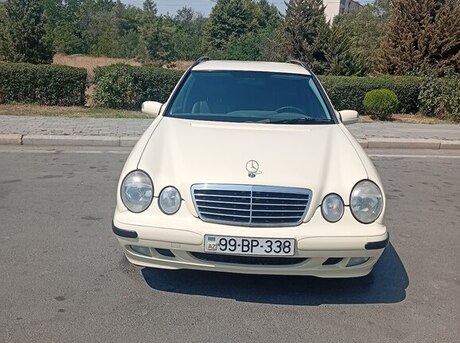Mercedes E 220 2000