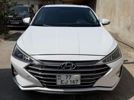 Hyundai Elantra 2019