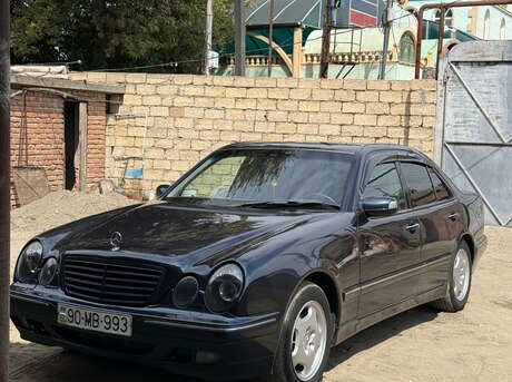 Mercedes E 220 2000