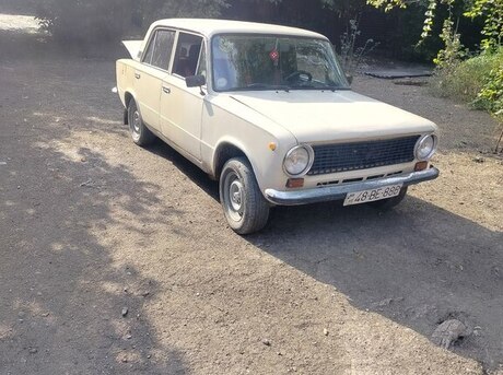 LADA (VAZ) 21011 1982