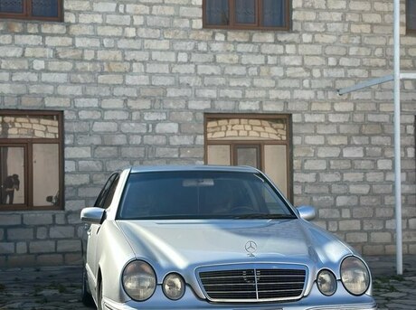 Mercedes E 200 2000
