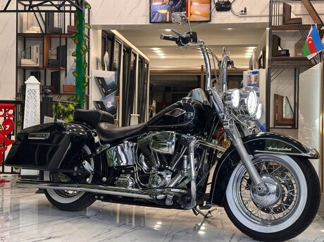 Harley-Davidson FLSTC Heritage Softail Classic 2013