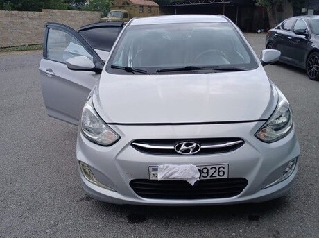 Hyundai Accent 2014
