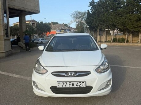 Hyundai Accent 2012