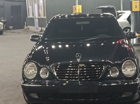 Mercedes E 240 2000