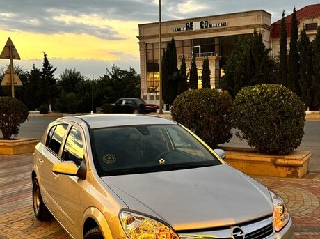 Opel Astra 2008