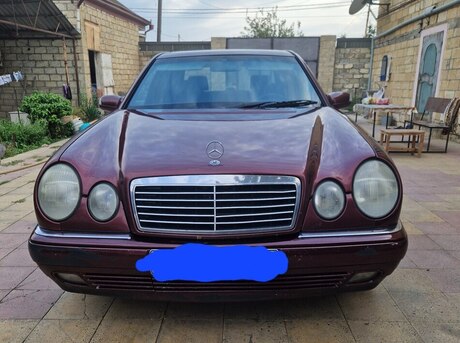 Mercedes E 220 2001