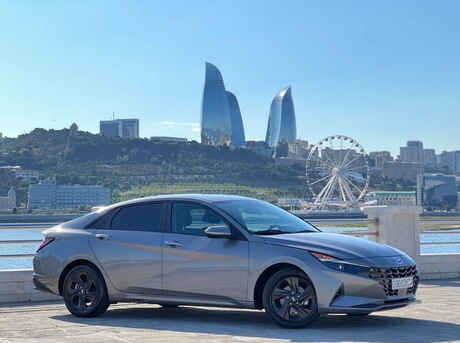 Hyundai Elantra 2022