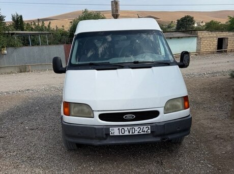 Ford Transit 2000