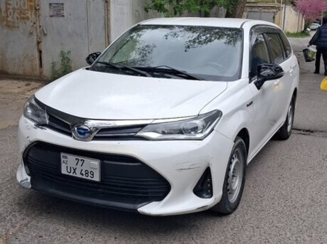 Toyota Corolla Fielder 2018