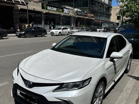 Toyota Camry 2022