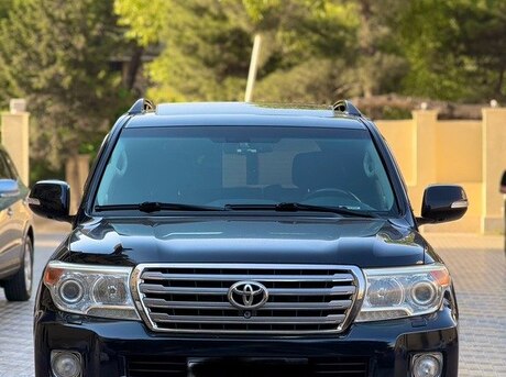 Toyota Land Cruiser 2013