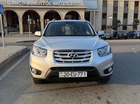 Hyundai Santa Fe 2011