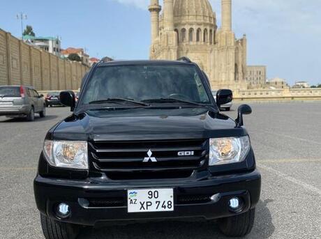 Mitsubishi Pajero io 2002