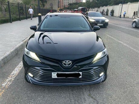 Toyota Camry 2018