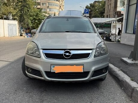 Opel Zafira 2005