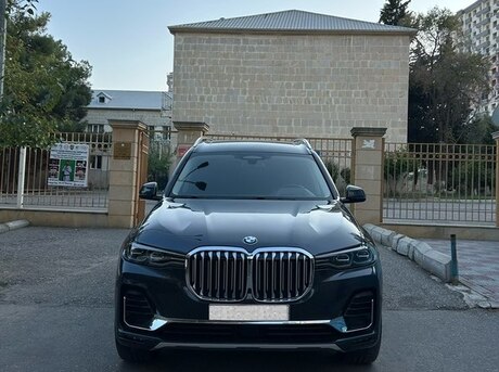 BMW X7 2021