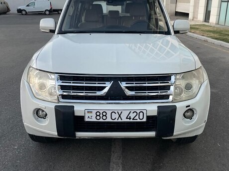 Mitsubishi Pajero 2010
