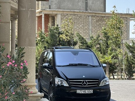 Mercedes Viano 2013