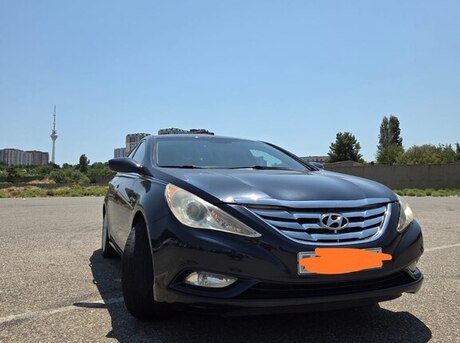 Hyundai Sonata 2011