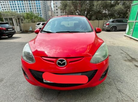 Mazda 2 2010