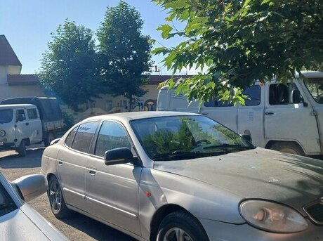 Daewoo Leganza 2002