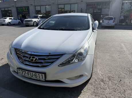 Hyundai Sonata 2011