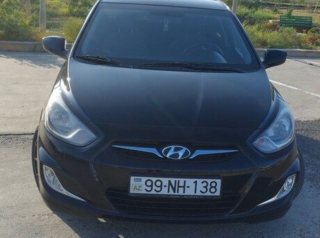 Hyundai Accent 2011