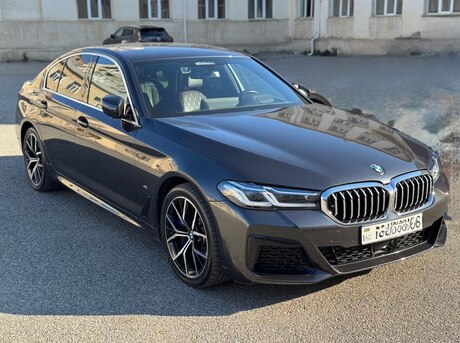 BMW 530e 2021