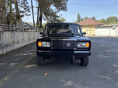 LADA (VAZ) 2107 2011