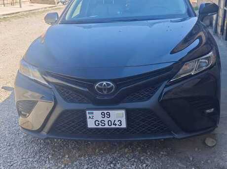 Toyota Camry 2019