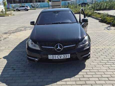 Mercedes C 300 4MATIC 2012