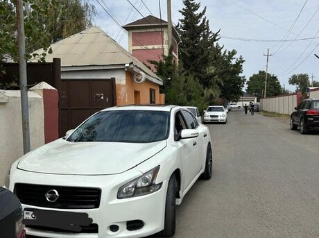 Nissan Maxima 2012