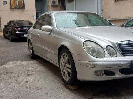 Mercedes E 240 2002