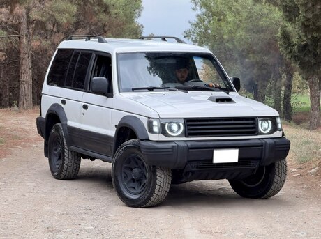 Mitsubishi Pajero 1996