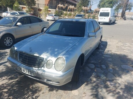 Mercedes E 200 2000