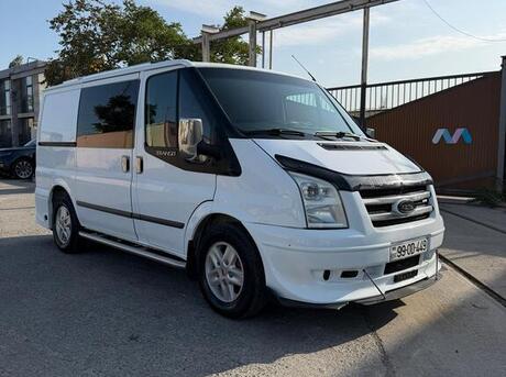Ford Transit 2011
