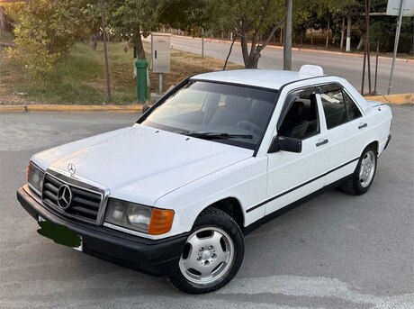 Mercedes 190 1987