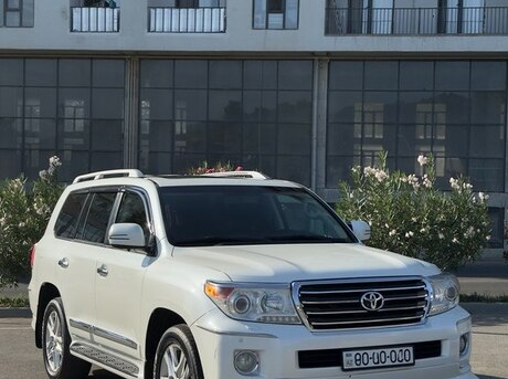 Toyota Land Cruiser 2013